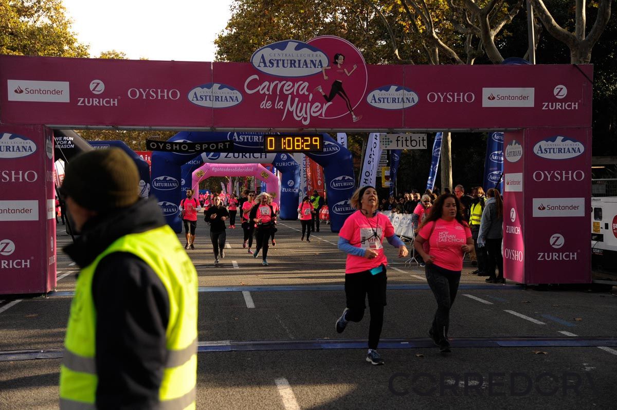 Llegada de la Carrera de la Mujer de Barcelona (ARCO DERECHO 34)