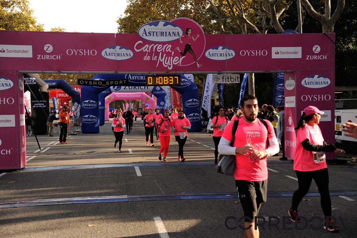 Llegada de la Carrera de la Mujer de Barcelona (ARCO DERECHO 34)