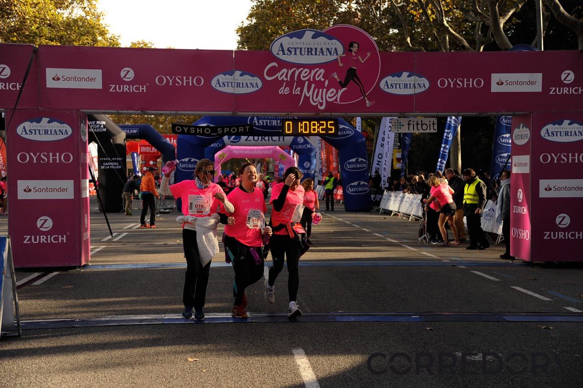 Llegada de la Carrera de la Mujer de Barcelona (ARCO DERECHO 34)