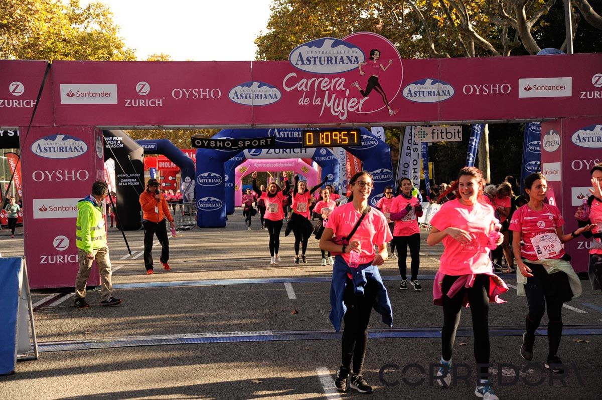 Llegada de la Carrera de la Mujer de Barcelona (ARCO DERECHO 36)