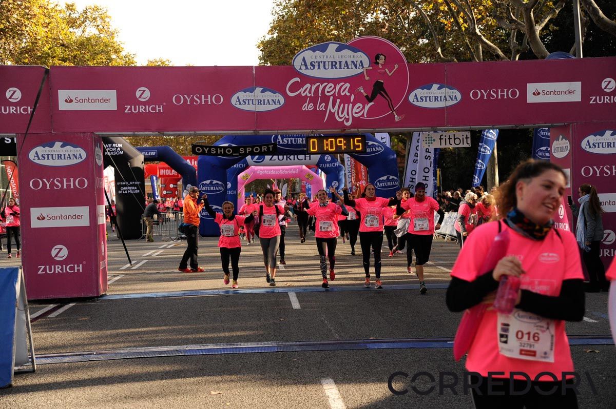 Llegada de la Carrera de la Mujer de Barcelona (ARCO DERECHO 35)