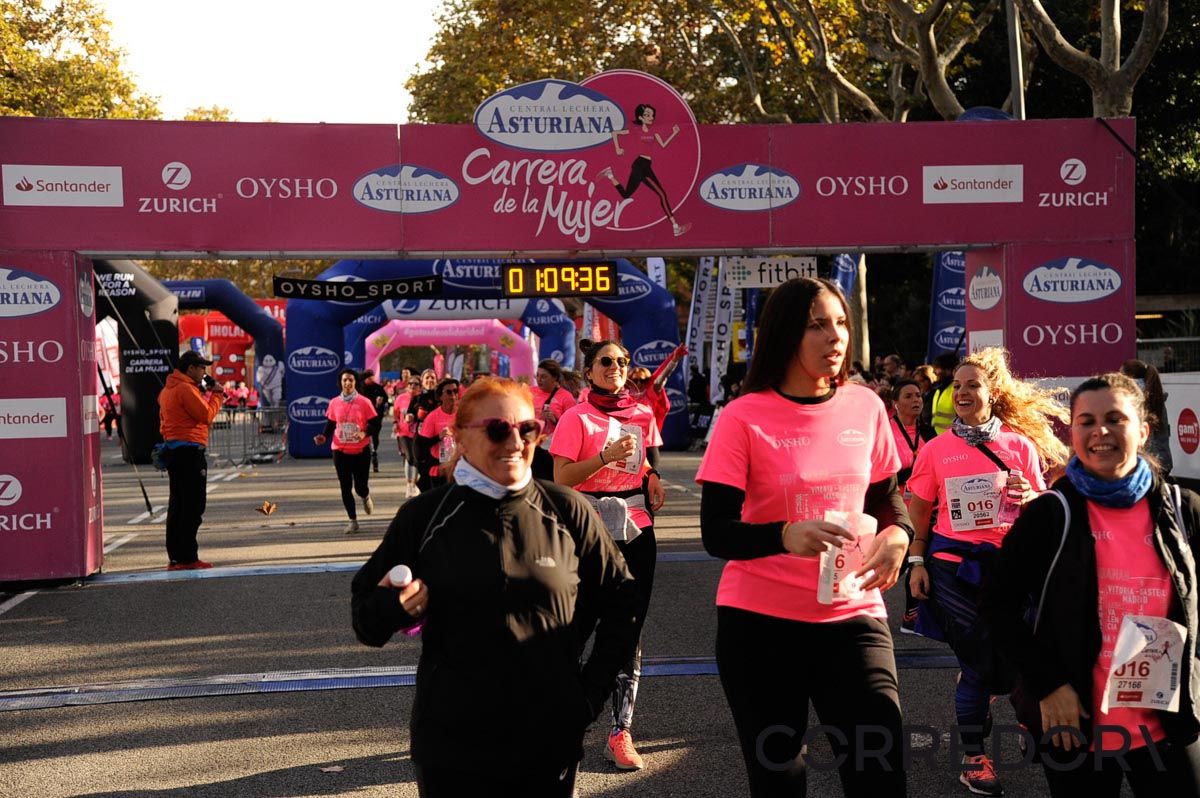 Llegada de la Carrera de la Mujer de Barcelona (ARCO DERECHO 35)