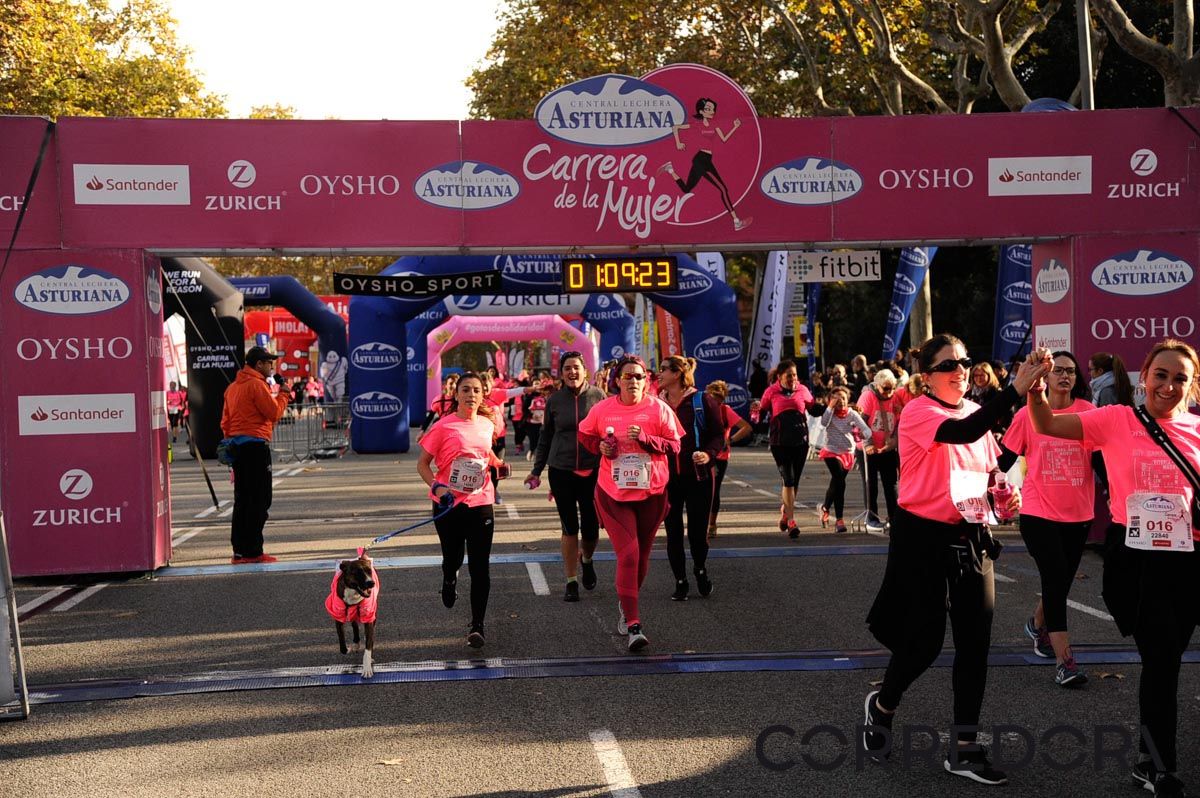 Llegada de la Carrera de la Mujer de Barcelona (ARCO DERECHO 35)