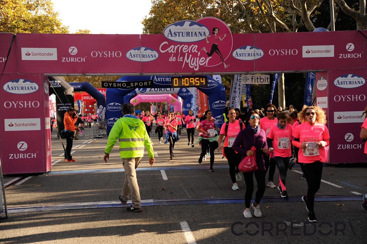 Llegada de la Carrera de la Mujer de Barcelona (ARCO DERECHO 36)