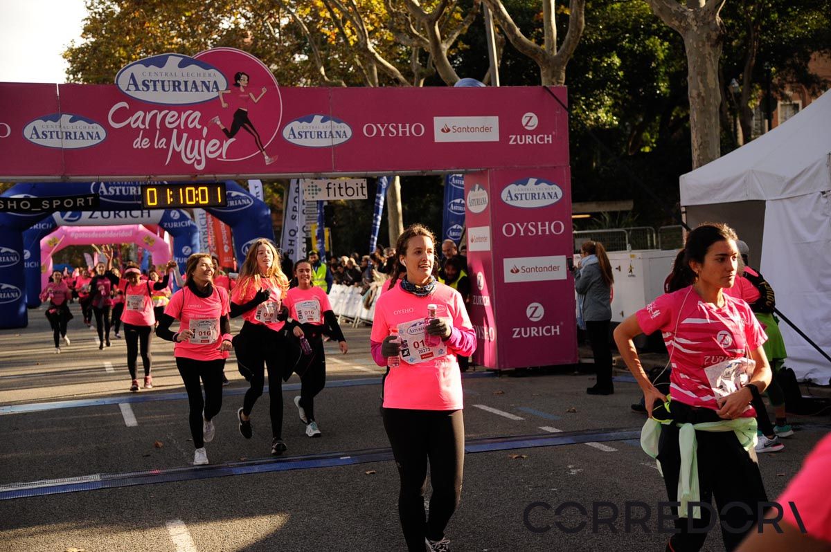 Llegada de la Carrera de la Mujer de Barcelona (ARCO DERECHO 36)