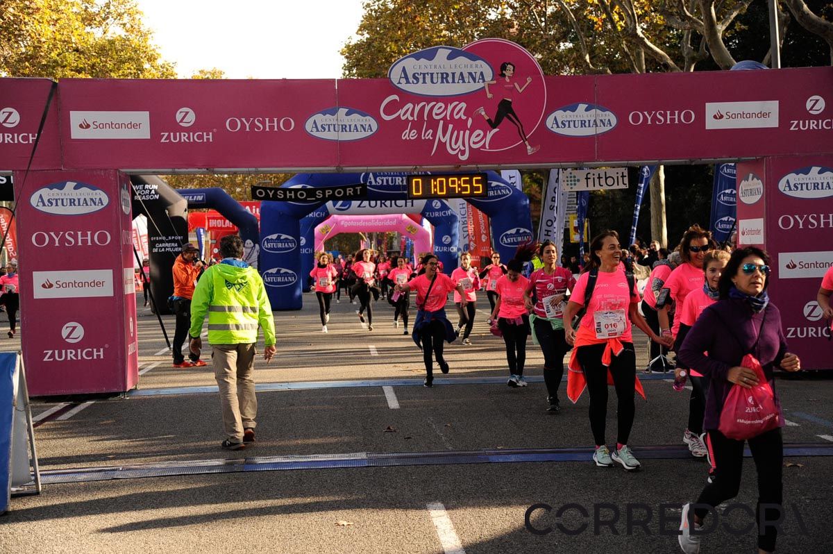 Llegada de la Carrera de la Mujer de Barcelona (ARCO DERECHO 36)