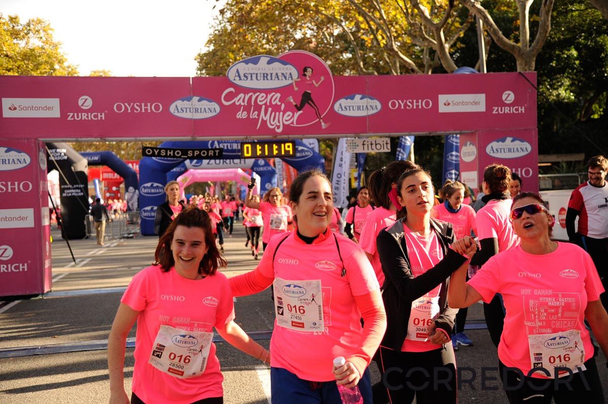 Llegada de la Carrera de la Mujer de Barcelona (ARCO DERECHO 38)