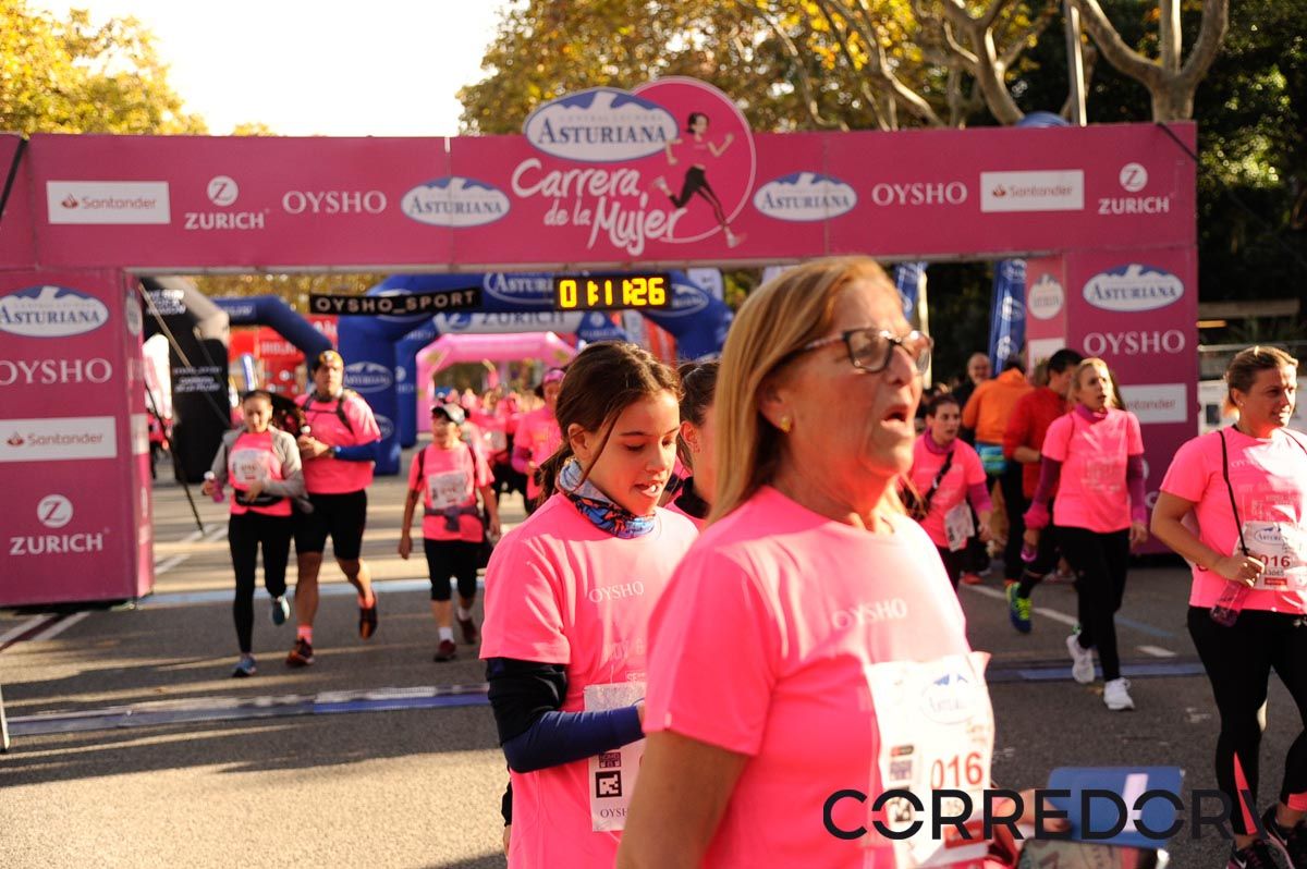Llegada de la Carrera de la Mujer de Barcelona (ARCO DERECHO 38)