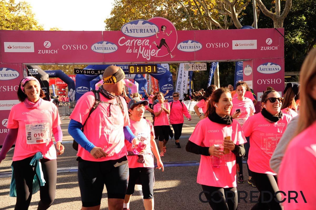 Llegada de la Carrera de la Mujer de Barcelona (ARCO DERECHO 38)