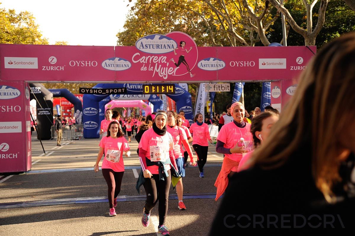 Llegada de la Carrera de la Mujer de Barcelona (ARCO DERECHO 38)