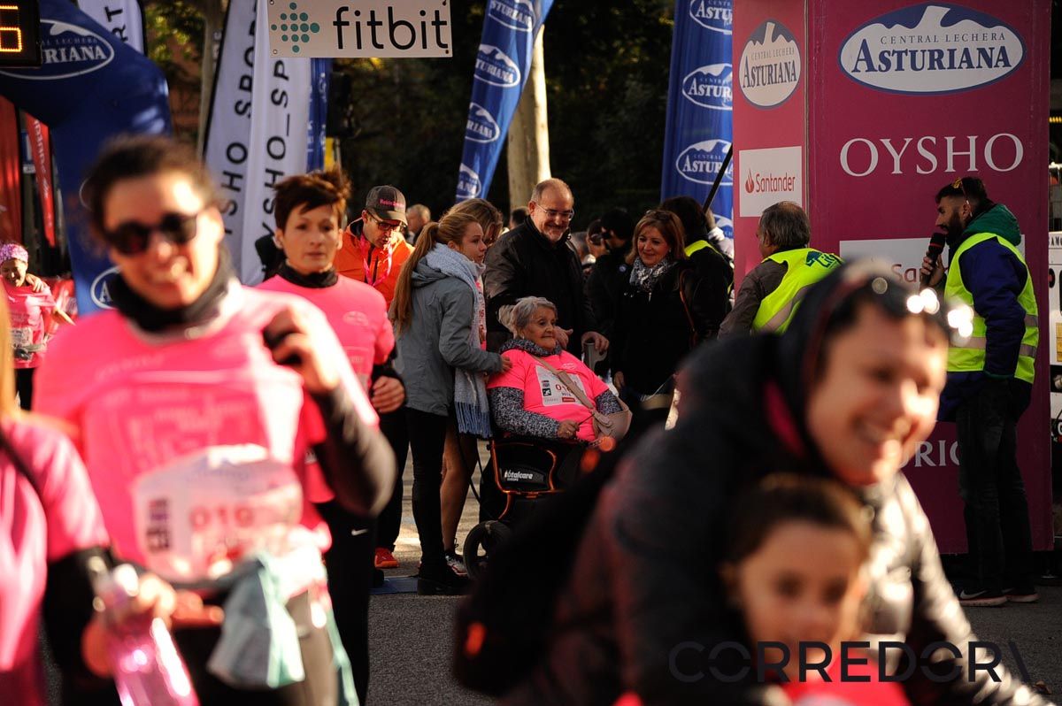 Llegada de la Carrera de la Mujer de Barcelona (ARCO DERECHO 40)