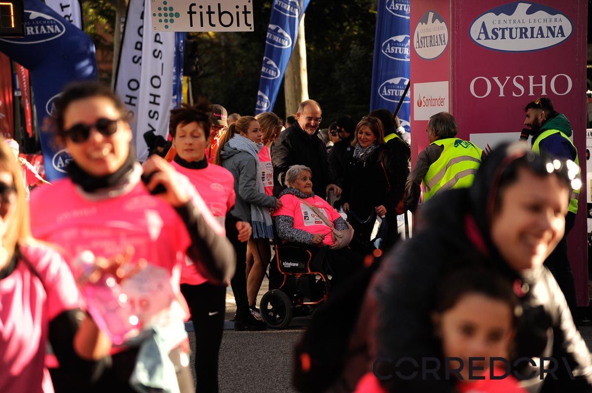 Llegada de la Carrera de la Mujer de Barcelona (ARCO DERECHO 40)