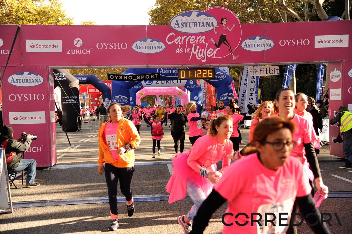 Llegada de la Carrera de la Mujer de Barcelona (ARCO DERECHO 40)