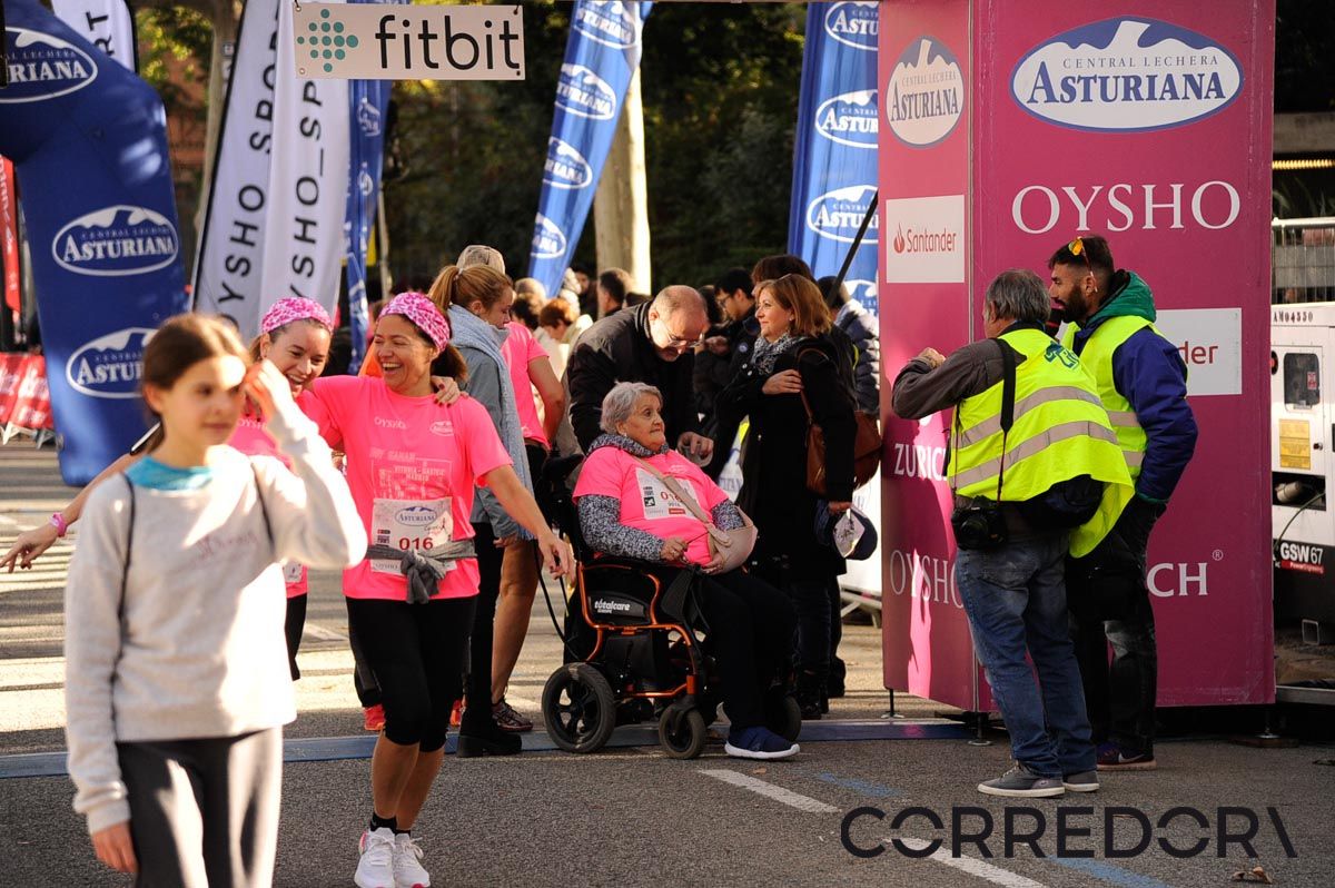 Llegada de la Carrera de la Mujer de Barcelona (ARCO DERECHO 40)