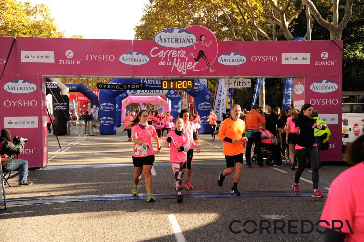 Llegada de la Carrera de la Mujer de Barcelona (ARCO DERECHO 39)