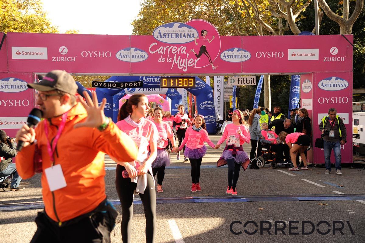 Llegada de la Carrera de la Mujer de Barcelona (ARCO DERECHO 40)
