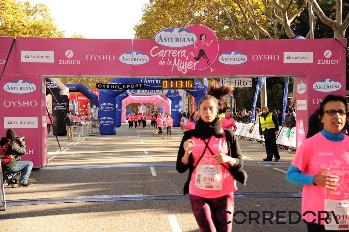 Llegada de la Carrera de la Mujer de Barcelona (ARCO DERECHO 41)
