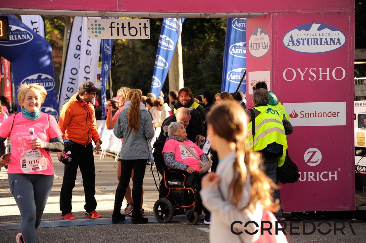 Llegada de la Carrera de la Mujer de Barcelona (ARCO DERECHO 40)