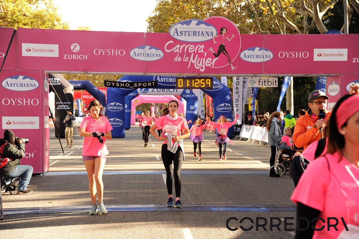 Llegada de la Carrera de la Mujer de Barcelona (ARCO DERECHO 40)