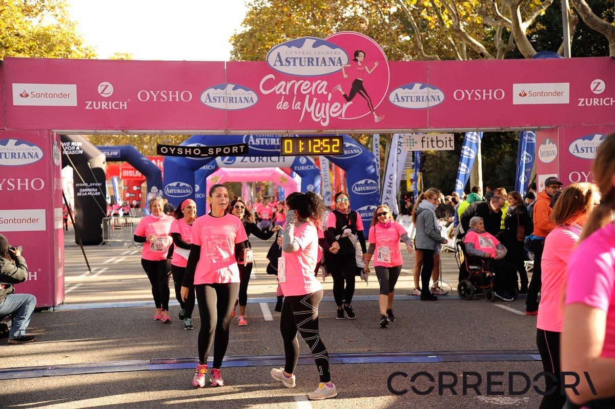 Llegada de la Carrera de la Mujer de Barcelona (ARCO DERECHO 40)