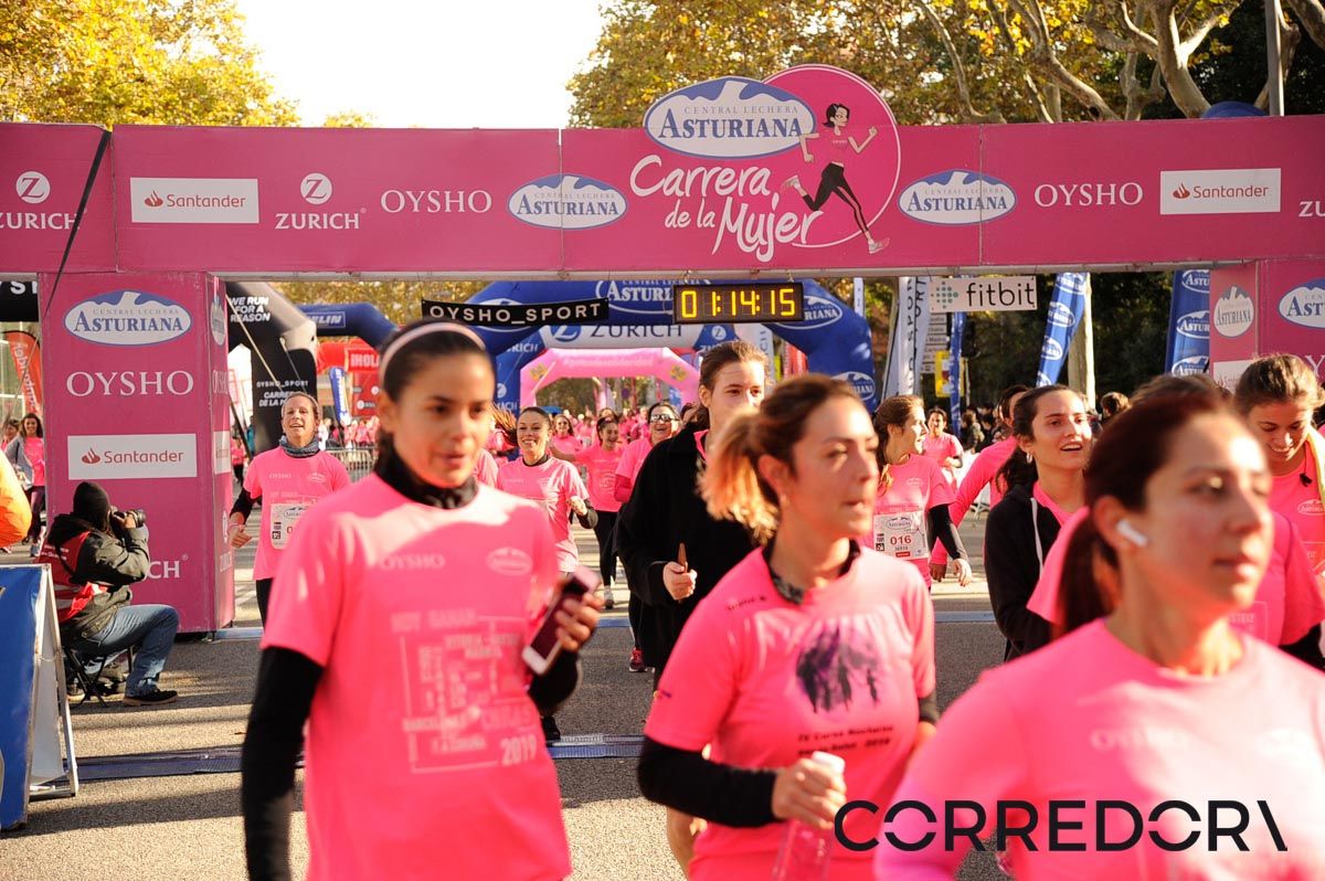 Llegada de la Carrera de la Mujer de Barcelona (ARCO DERECHO 42)