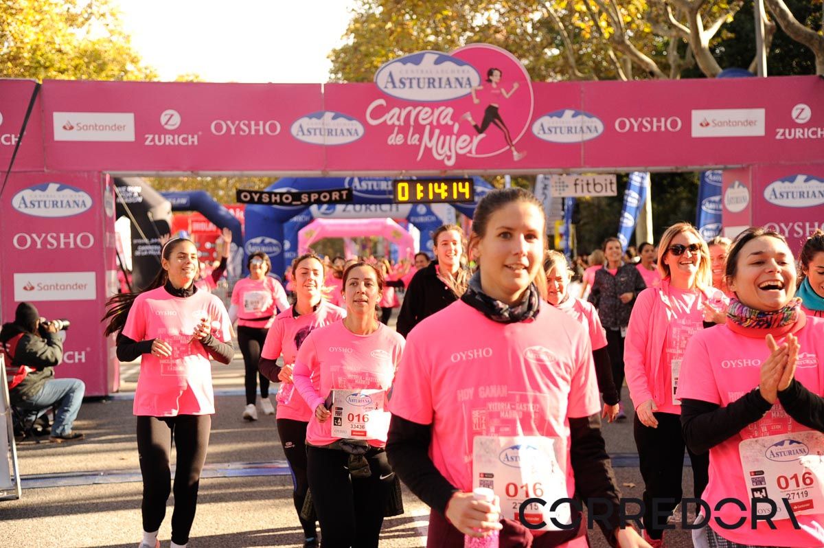 Llegada de la Carrera de la Mujer de Barcelona (ARCO DERECHO 42)