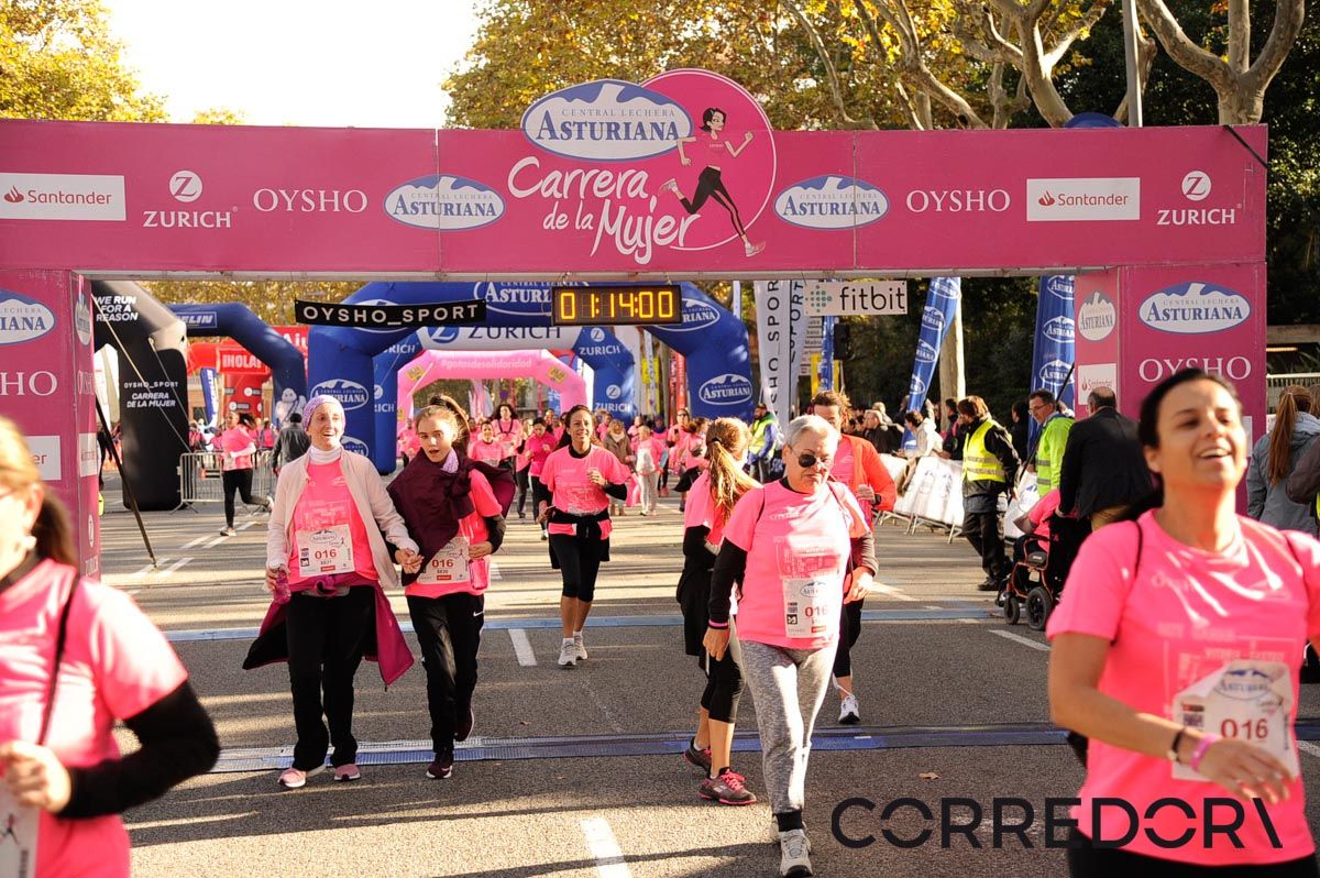 Llegada de la Carrera de la Mujer de Barcelona (ARCO DERECHO 42)