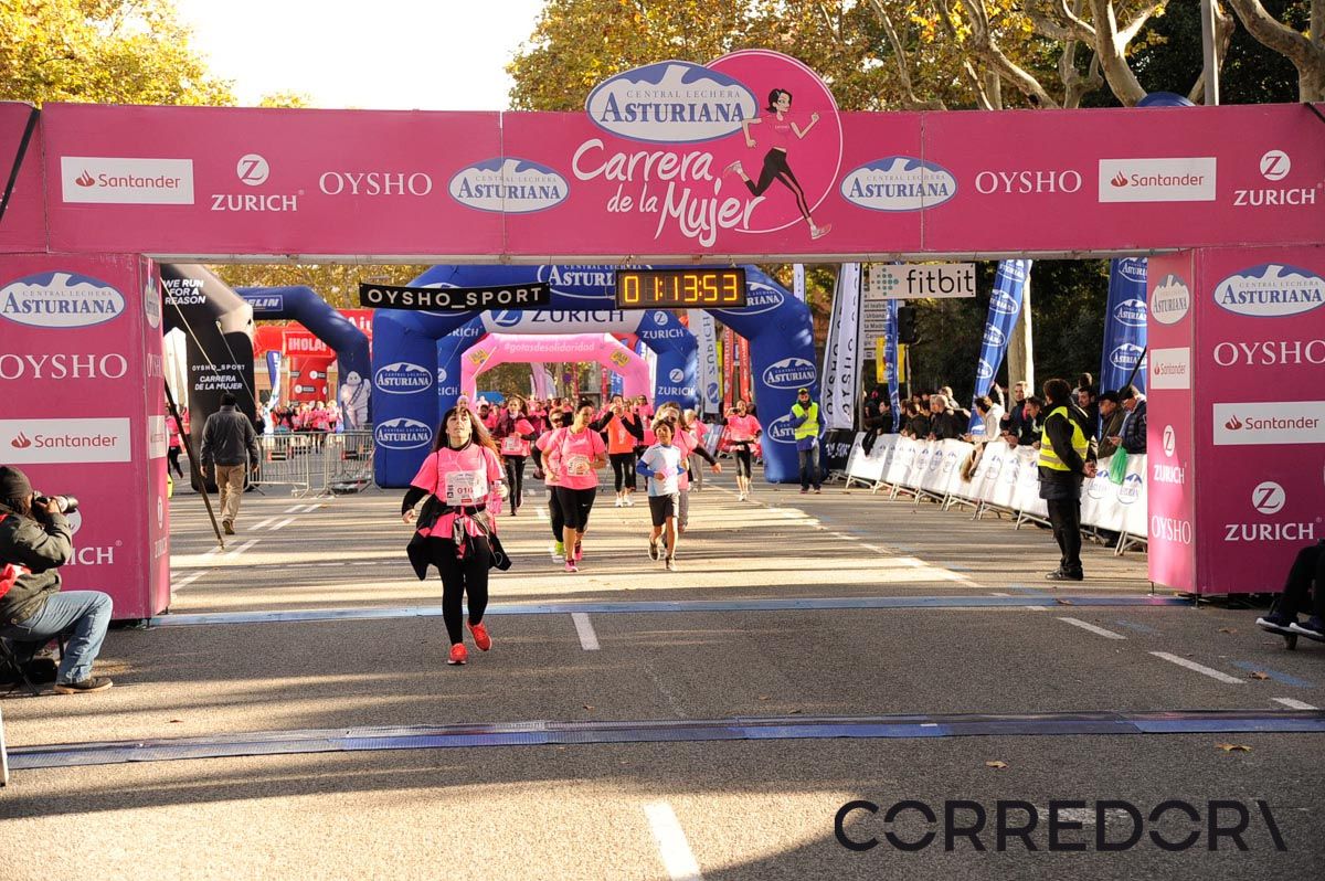 Llegada de la Carrera de la Mujer de Barcelona (ARCO DERECHO 41)