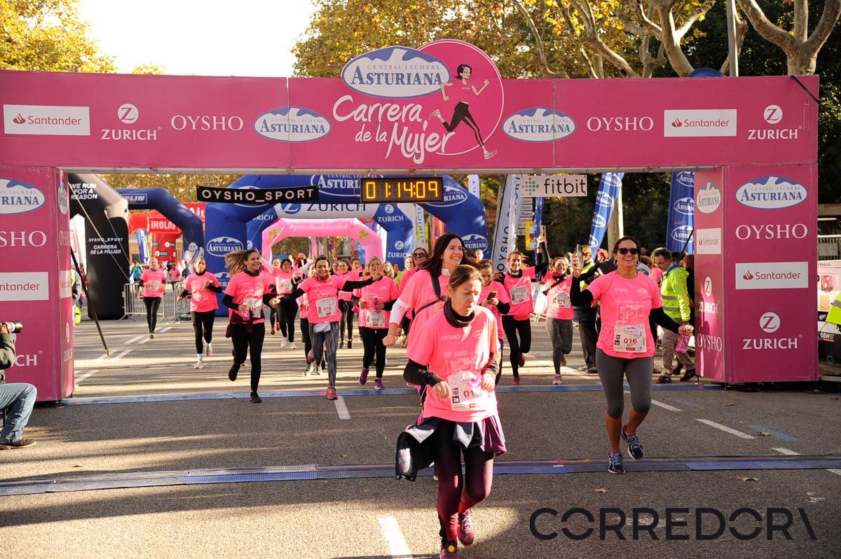 Llegada de la Carrera de la Mujer de Barcelona (ARCO DERECHO 42)