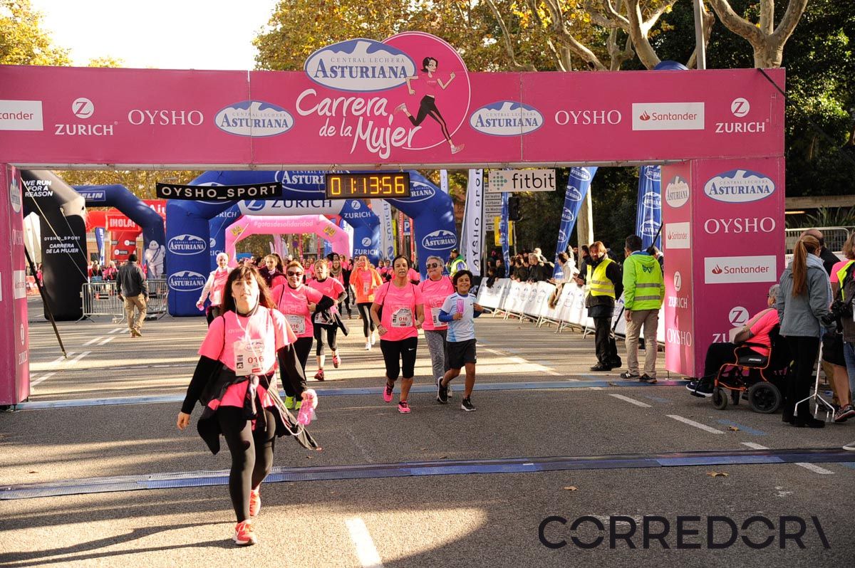 Llegada de la Carrera de la Mujer de Barcelona (ARCO DERECHO 42)