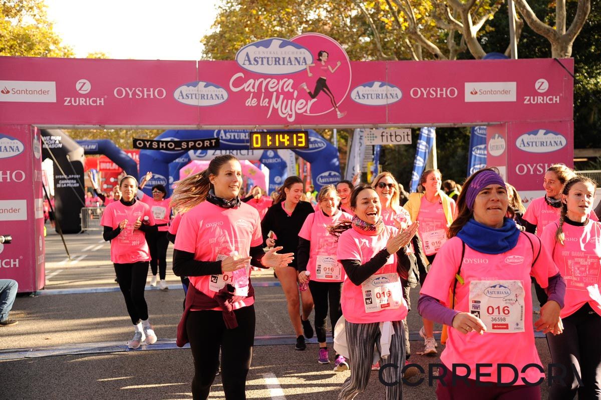 Llegada de la Carrera de la Mujer de Barcelona (ARCO DERECHO 42)