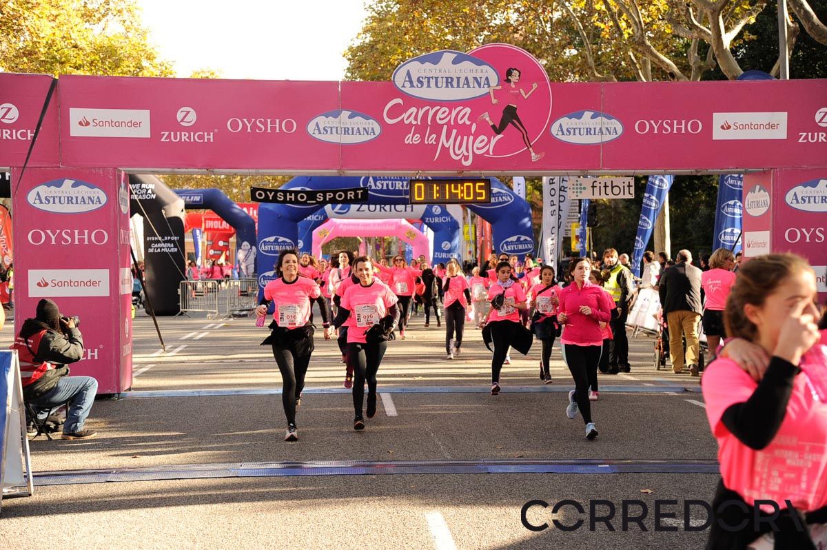 Llegada de la Carrera de la Mujer de Barcelona (ARCO DERECHO 42)