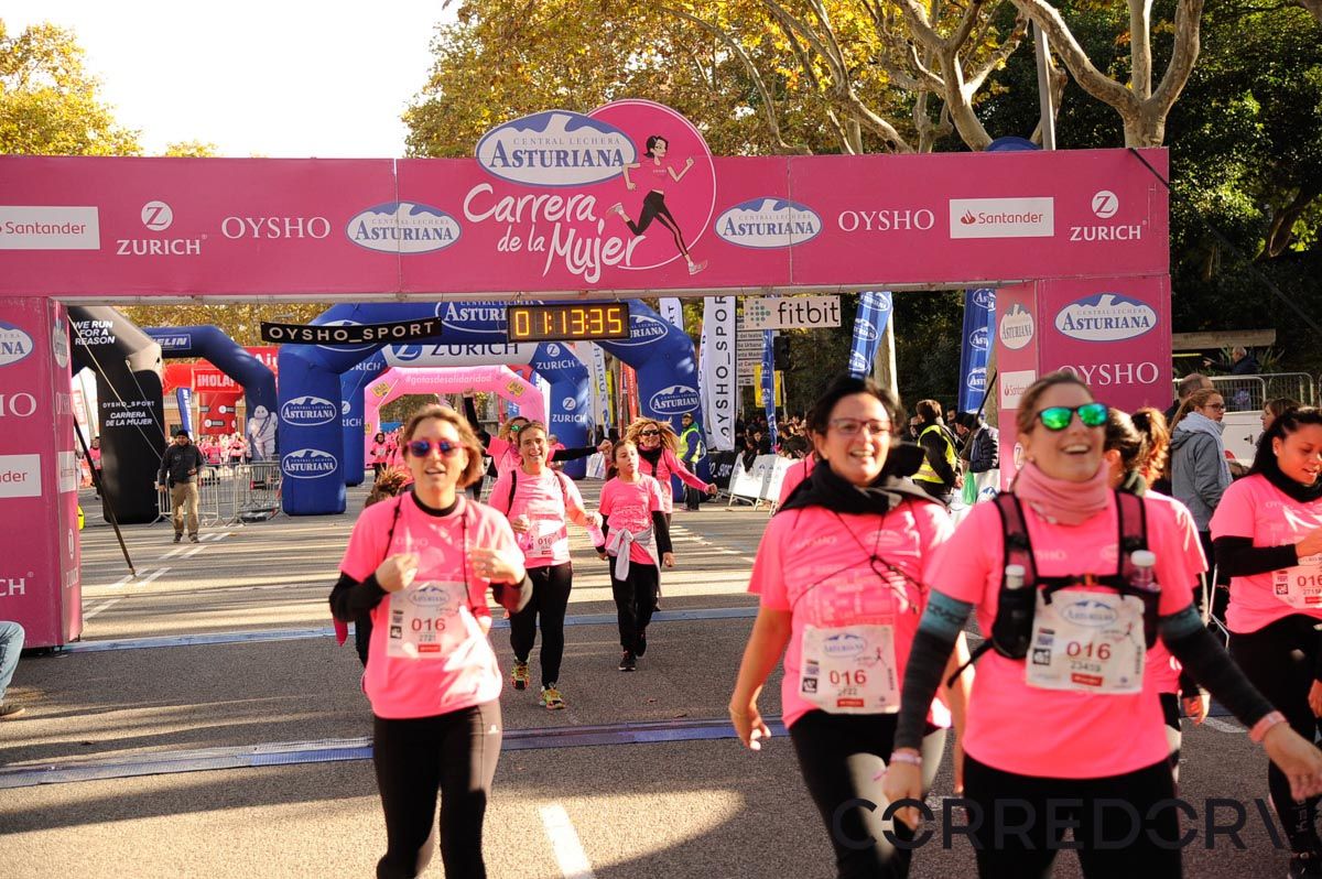 Llegada de la Carrera de la Mujer de Barcelona (ARCO DERECHO 41)