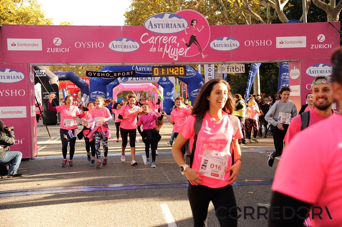 Llegada de la Carrera de la Mujer de Barcelona (ARCO DERECHO 42)