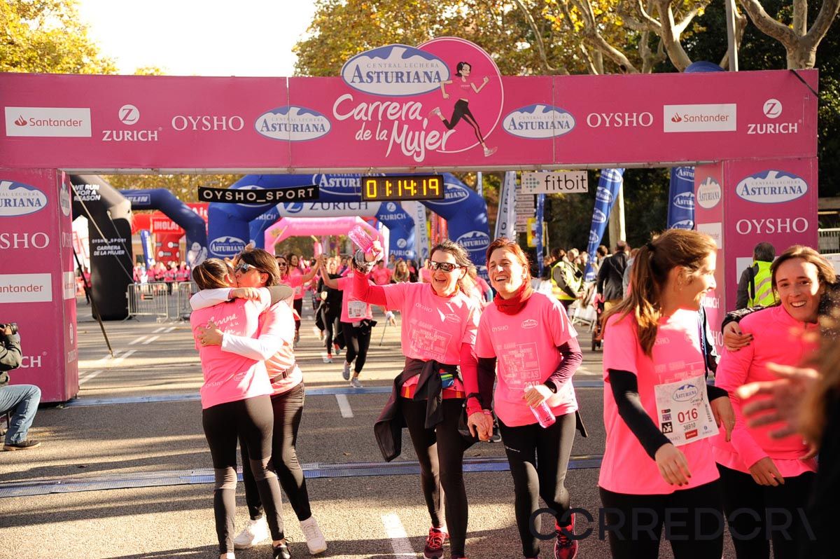 Llegada de la Carrera de la Mujer de Barcelona (ARCO DERECHO 42)