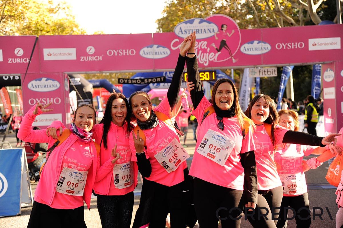Llegada de la Carrera de la Mujer de Barcelona (ARCO DERECHO 43)