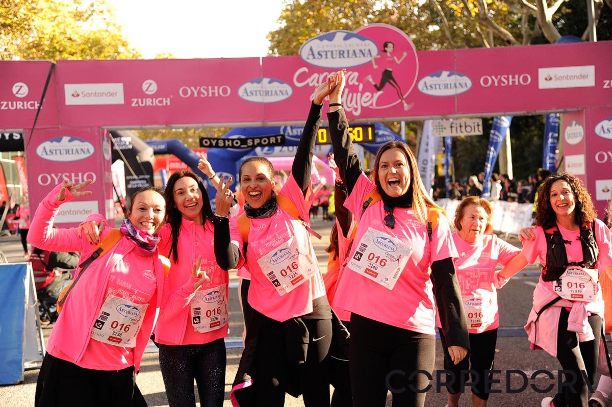 Llegada de la Carrera de la Mujer de Barcelona (ARCO DERECHO 43)