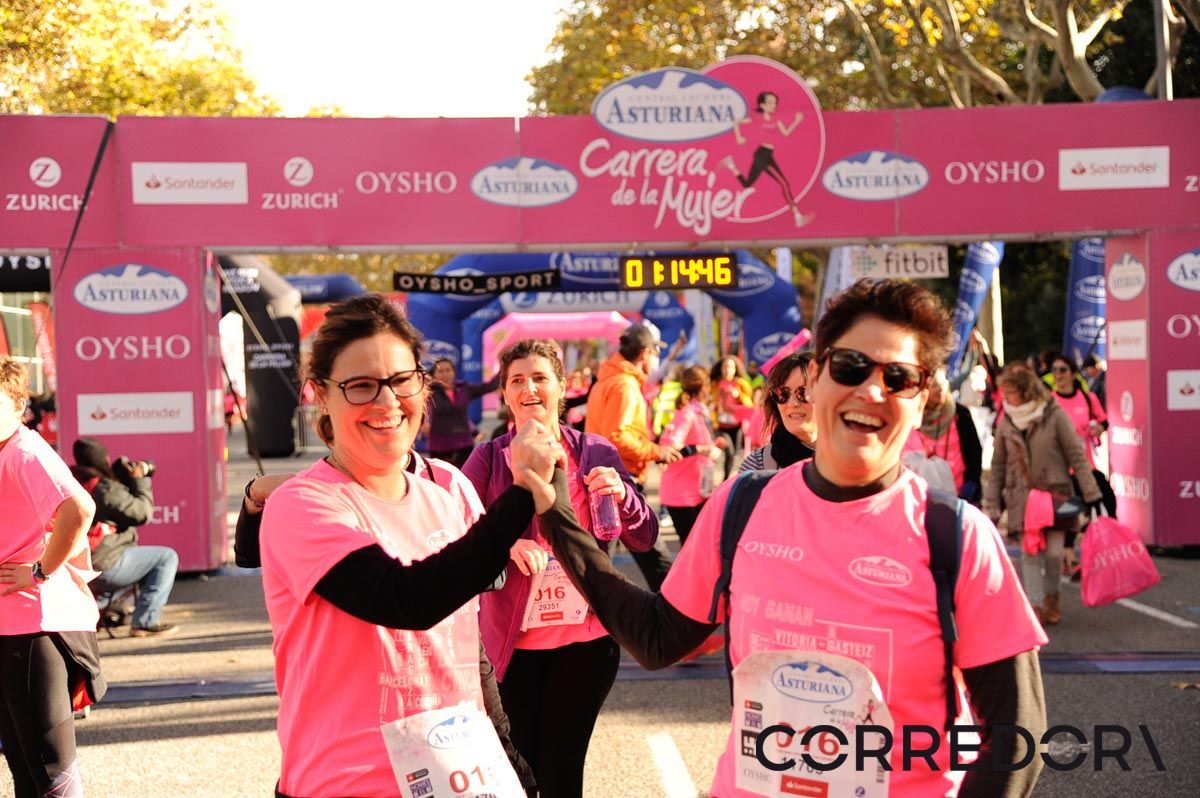 Llegada de la Carrera de la Mujer de Barcelona (ARCO DERECHO 43)