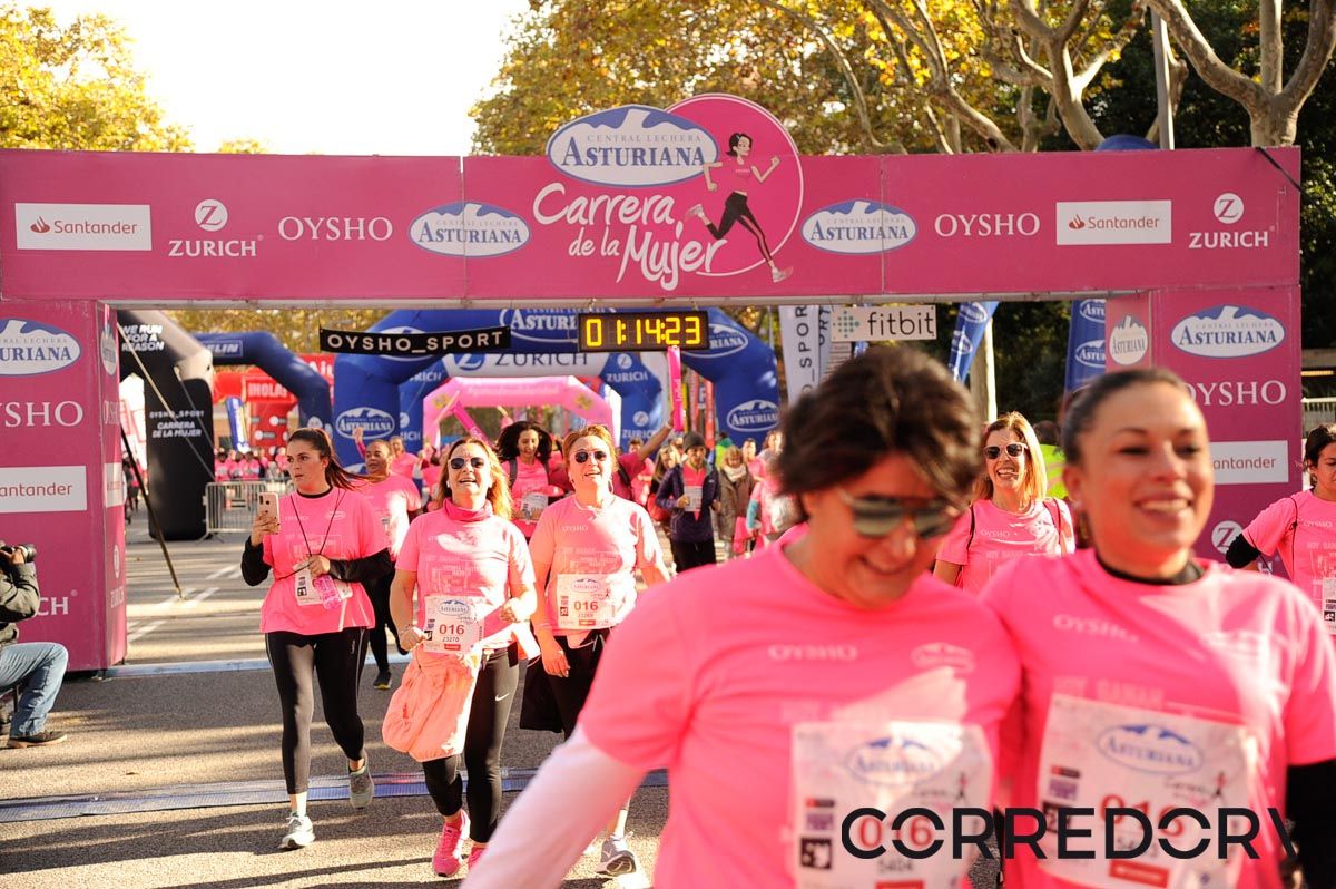Llegada de la Carrera de la Mujer de Barcelona (ARCO DERECHO 42)
