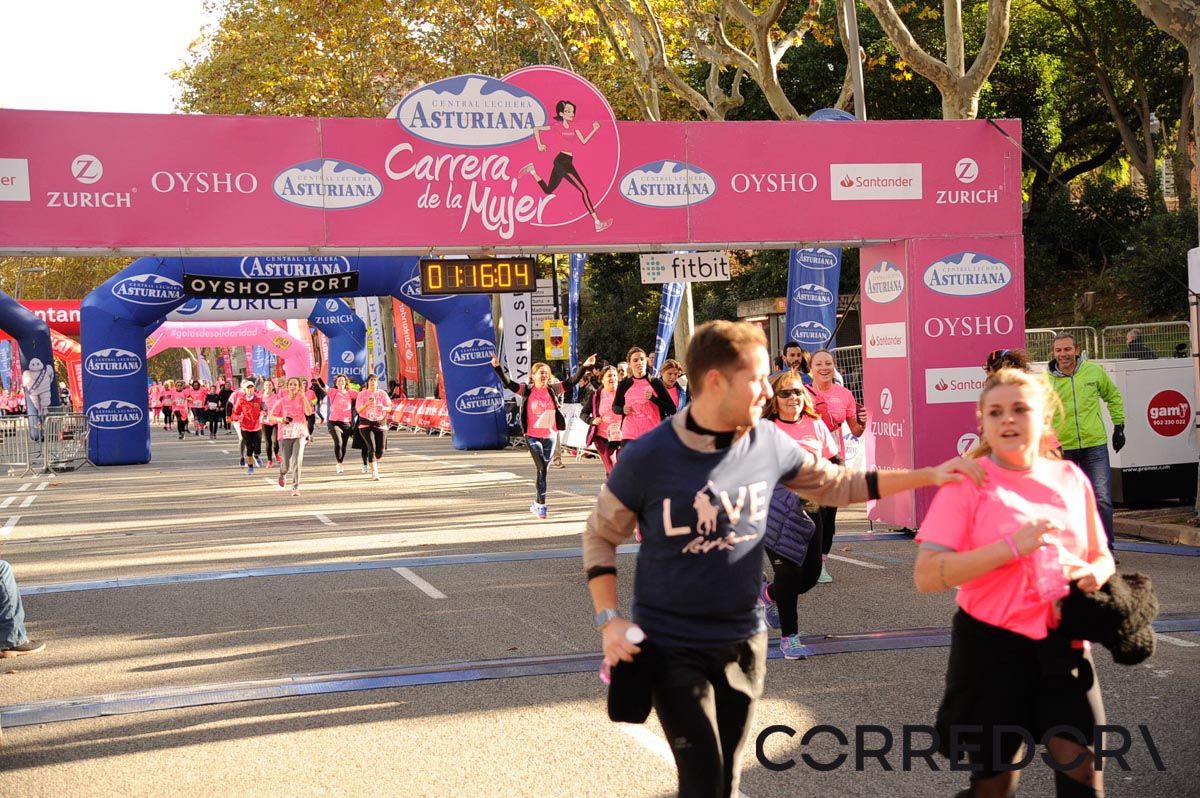 Llegada de la Carrera de la Mujer de Barcelona (ARCO DERECHO 44)