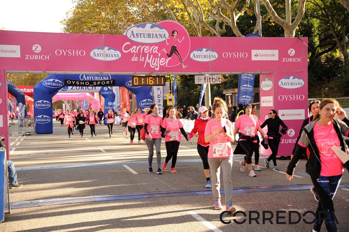 Llegada de la Carrera de la Mujer de Barcelona (ARCO DERECHO 45)