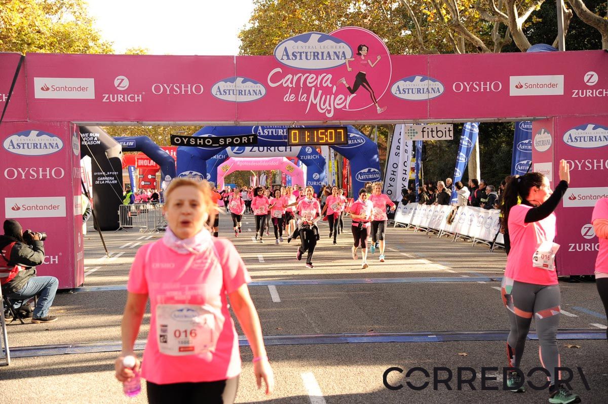Llegada de la Carrera de la Mujer de Barcelona (ARCO DERECHO 44)