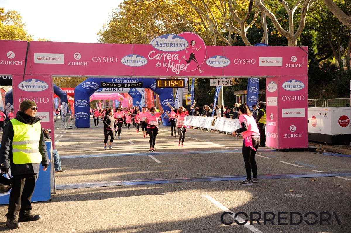 Llegada de la Carrera de la Mujer de Barcelona (ARCO DERECHO 44)