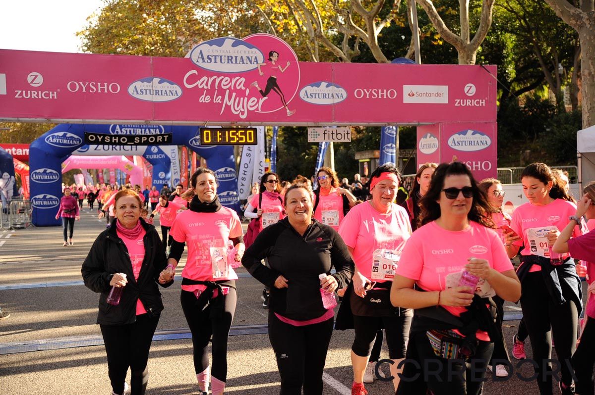 Llegada de la Carrera de la Mujer de Barcelona (ARCO DERECHO 44)