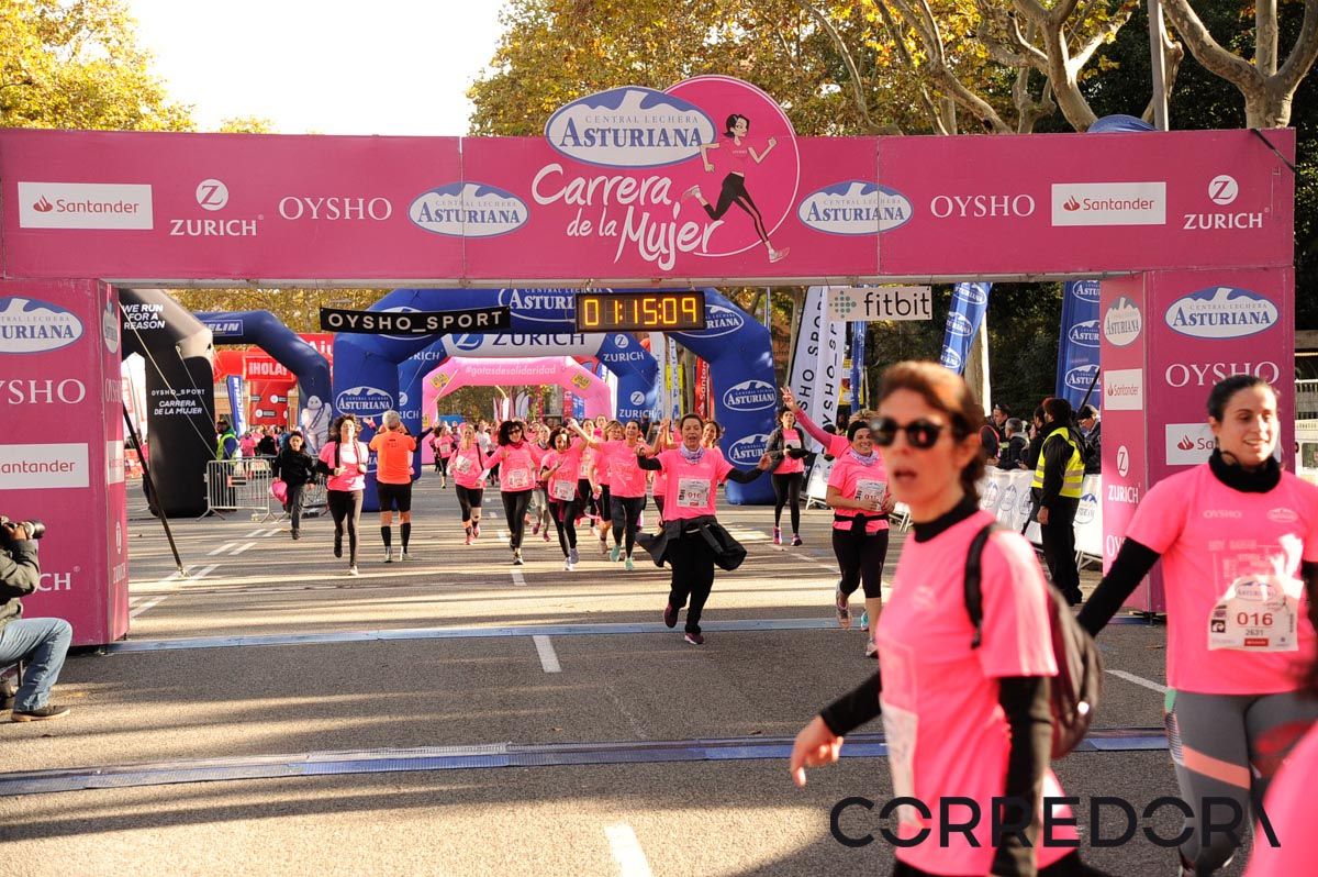 Llegada de la Carrera de la Mujer de Barcelona (ARCO DERECHO 44)