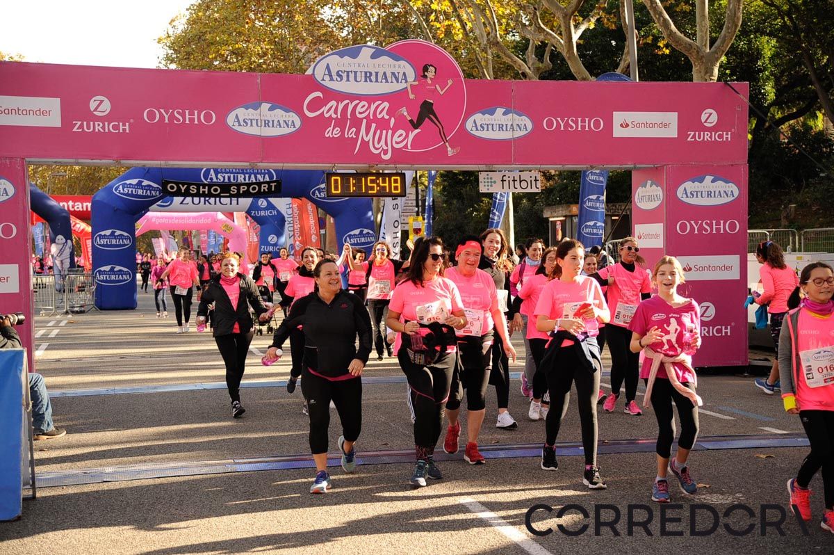 Llegada de la Carrera de la Mujer de Barcelona (ARCO DERECHO 44)