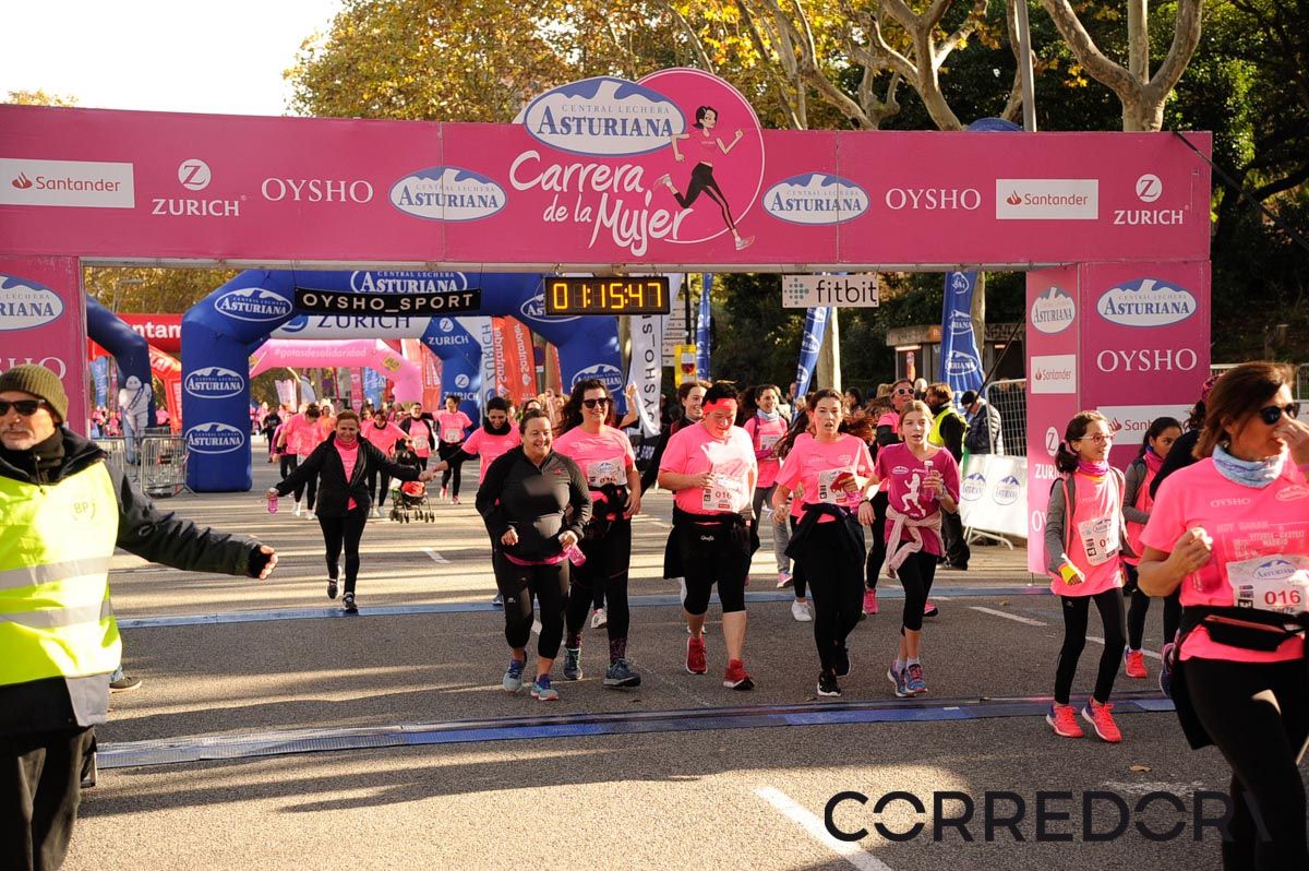 Llegada de la Carrera de la Mujer de Barcelona (ARCO DERECHO 44)
