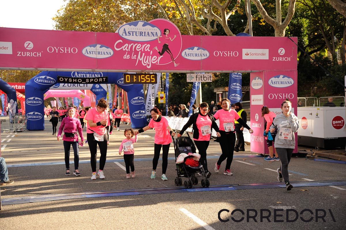 Llegada de la Carrera de la Mujer de Barcelona (ARCO DERECHO 44)