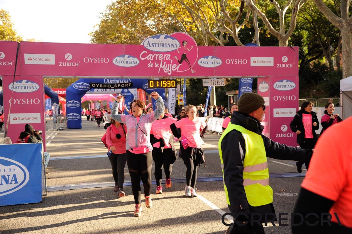 Llegada de la Carrera de la Mujer de Barcelona (ARCO DERECHO 44)