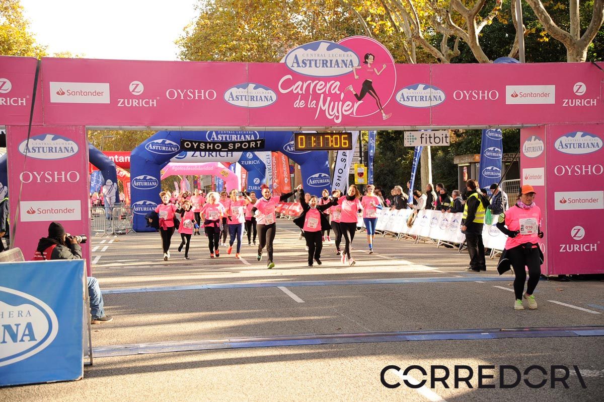 Llegada de la Carrera de la Mujer de Barcelona (ARCO DERECHO 46)